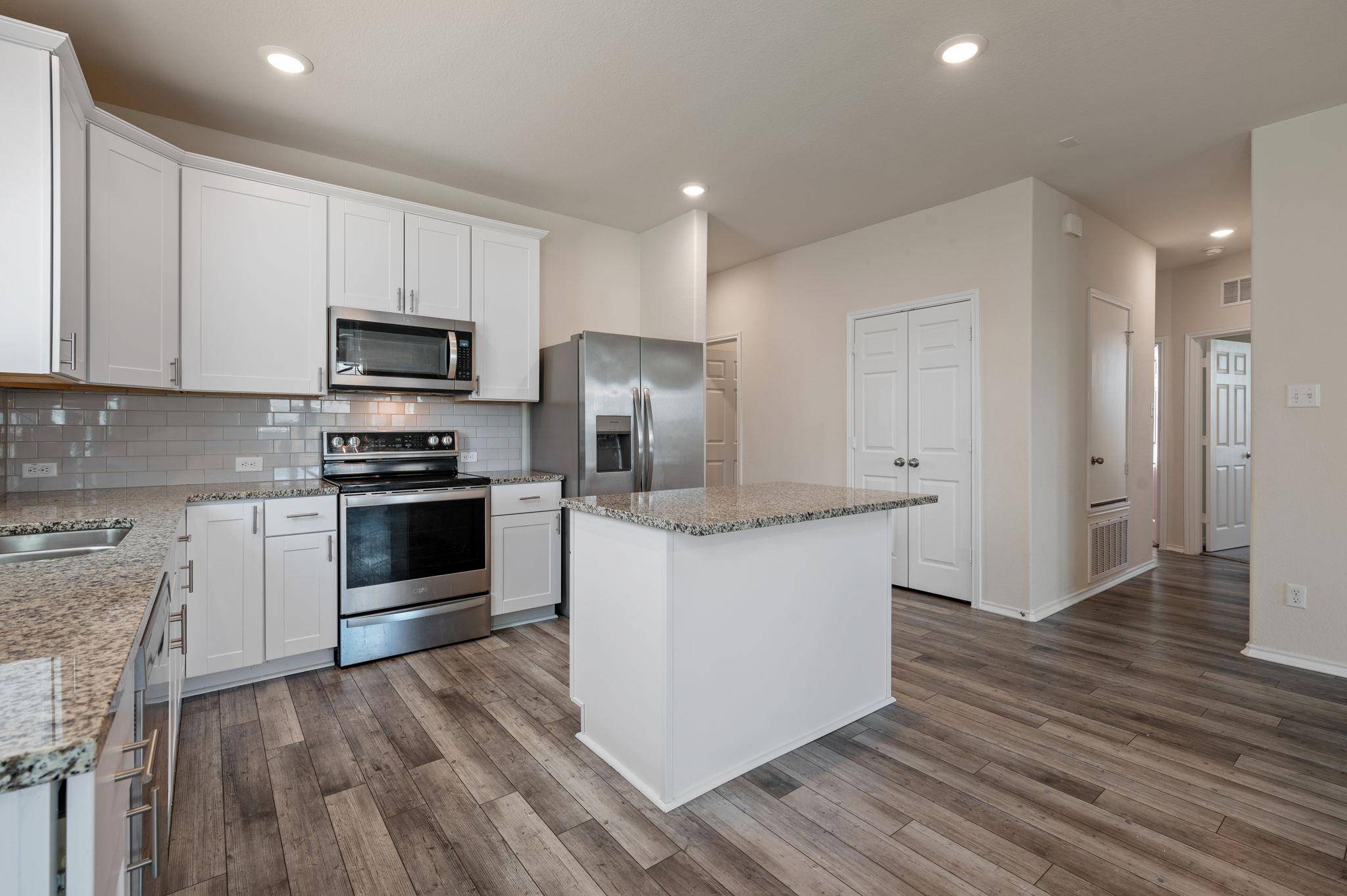 Taylor, TX 76574,241 Pivot DR