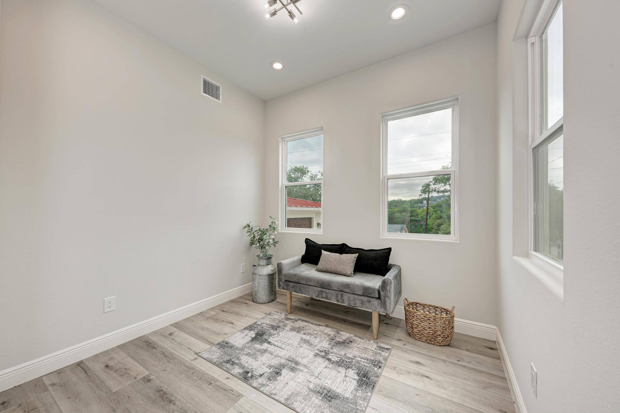 Austin, TX 78732,13201 Mansfield DR