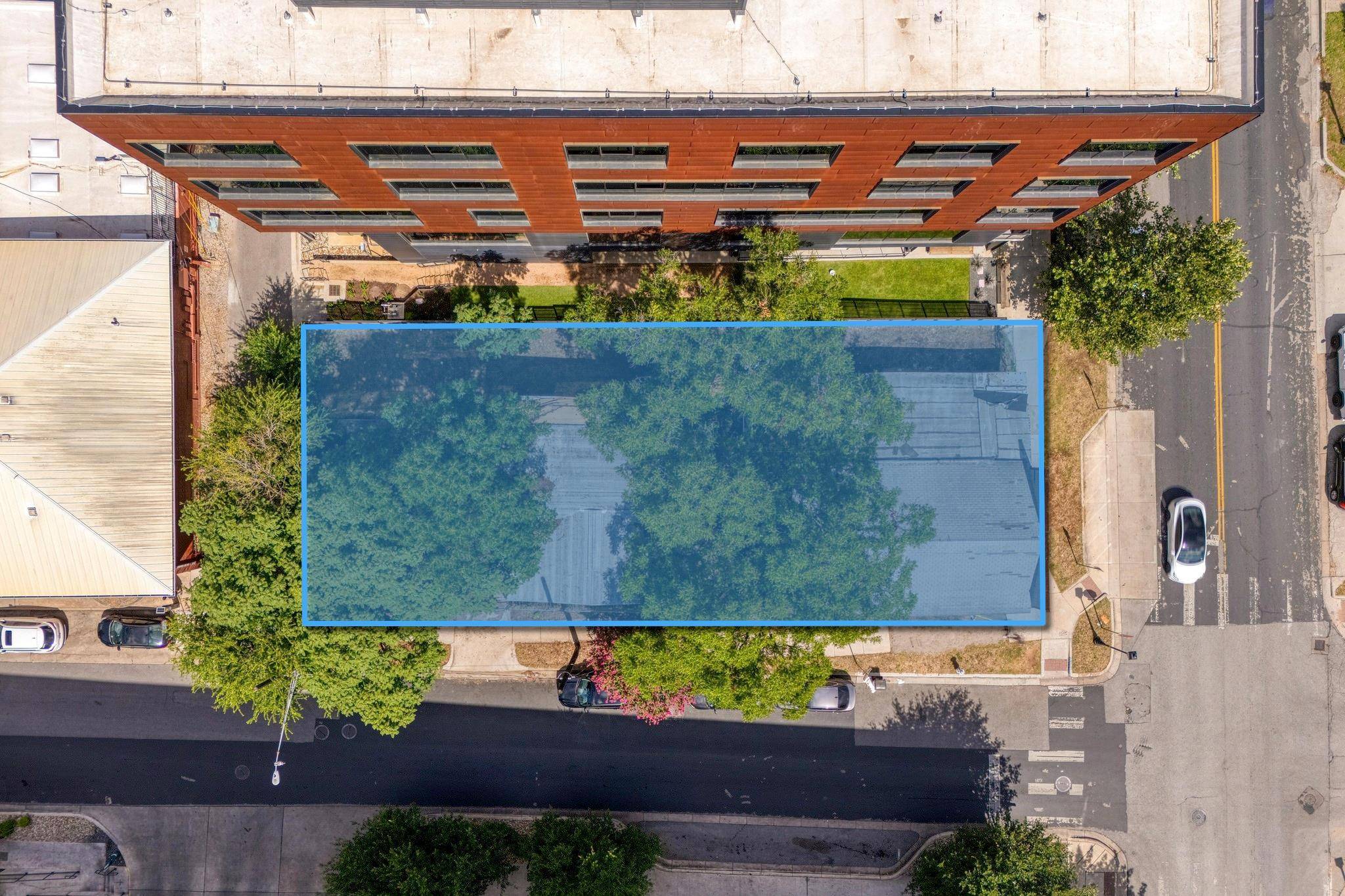 Austin, TX 78702,911 E 6th ST