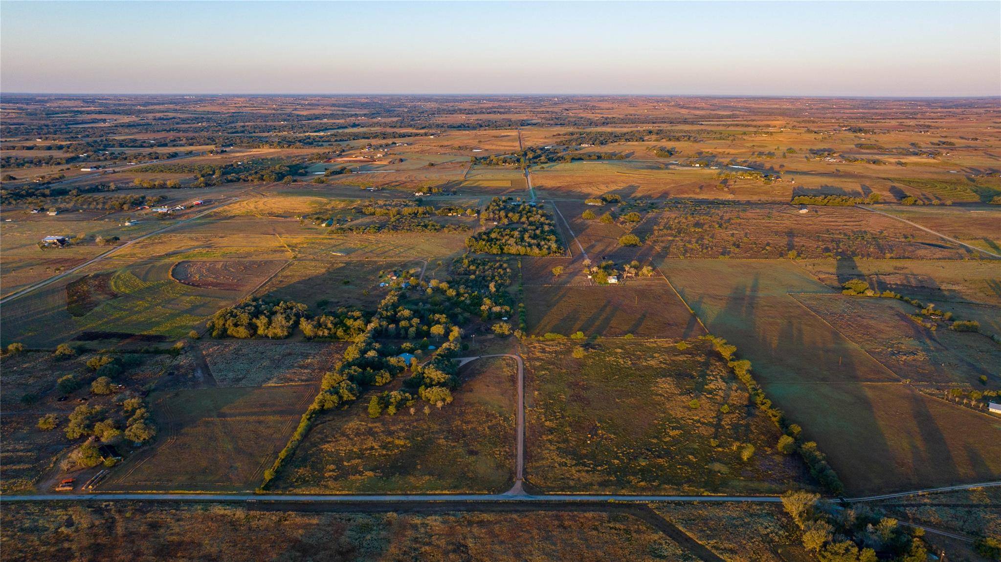 Hallettsville, TX 77964,322 County Road 180A