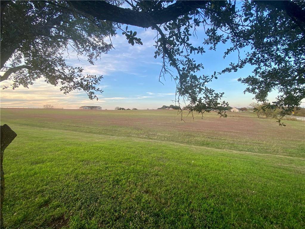 Hutto, TX 78634,377 Heritage LOOP