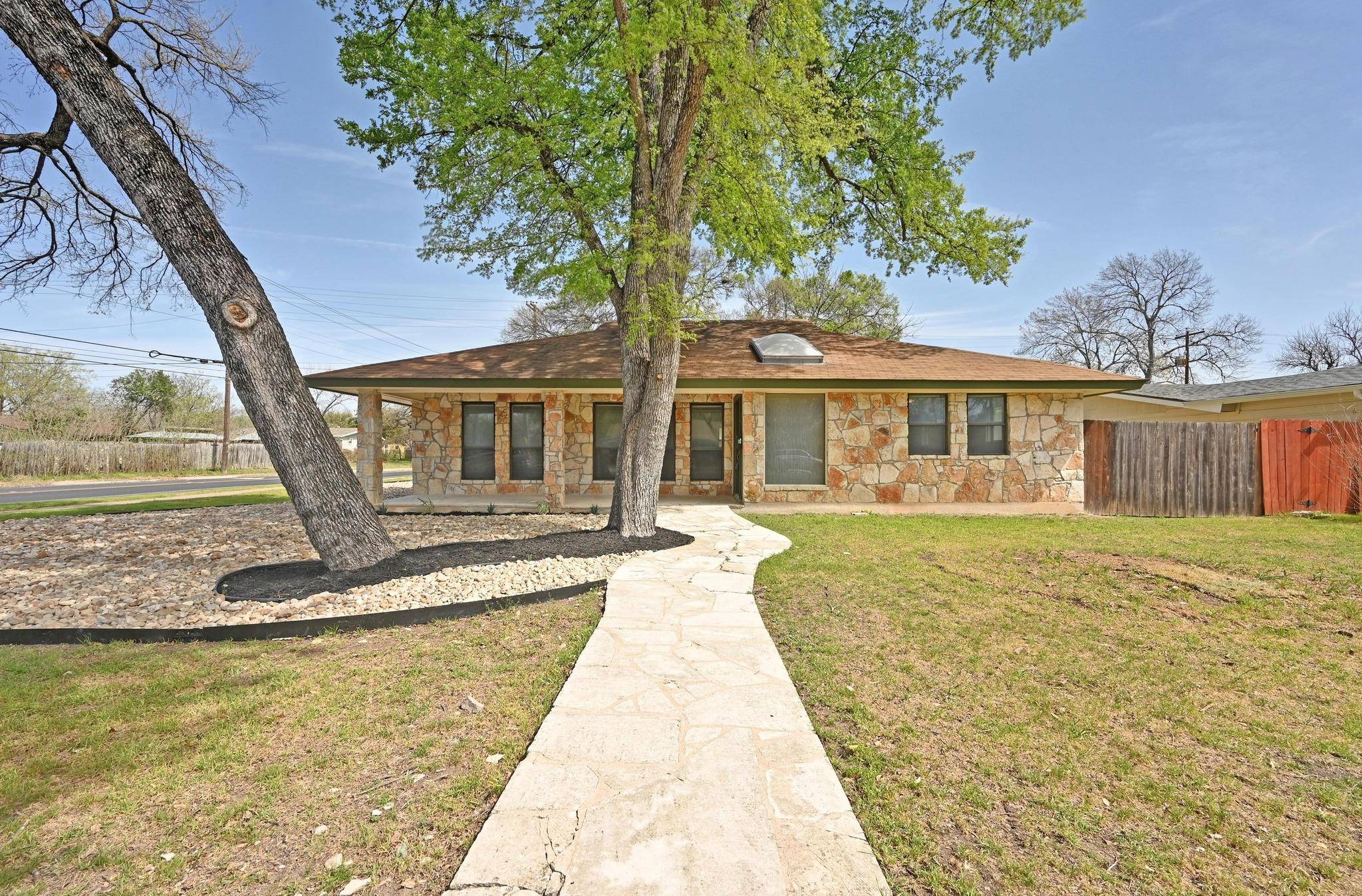Austin, TX 78723,1700 Rogge LN