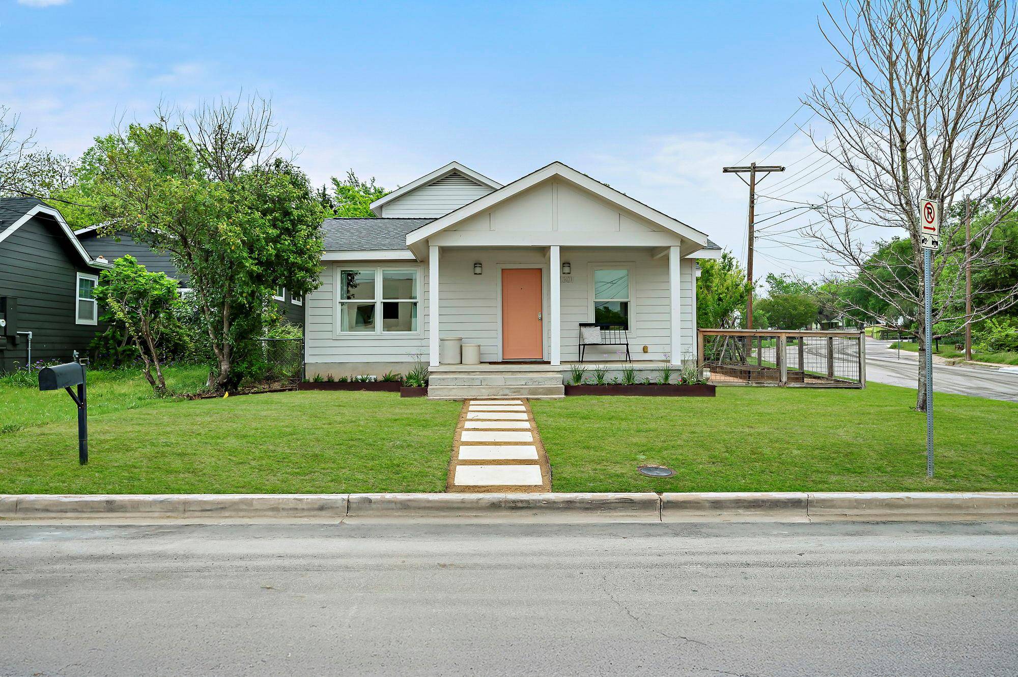 Austin, TX 78702,1301 Harvey ST