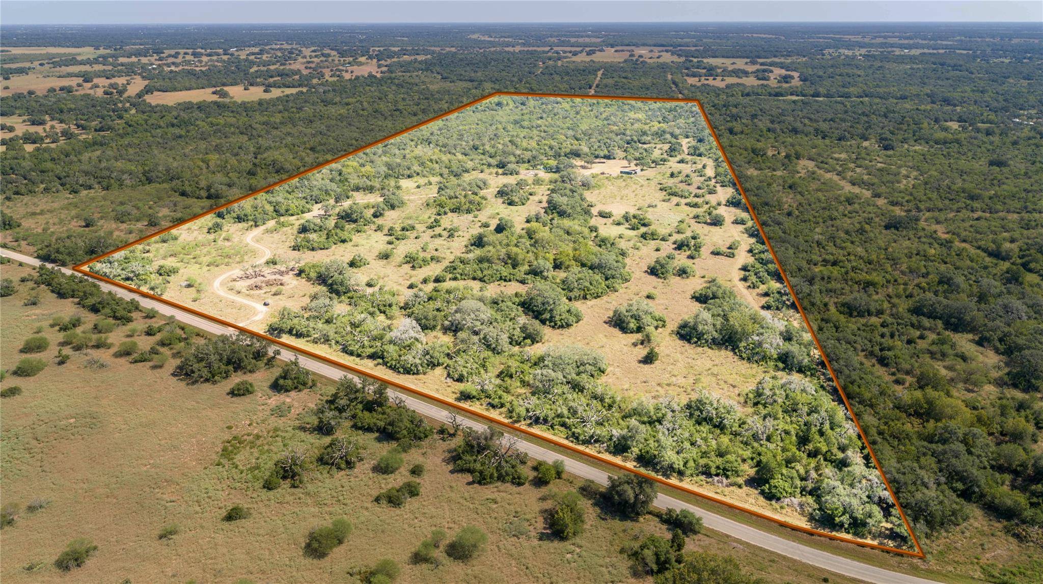 Yoakum, TX 77995,000 Stratton RD