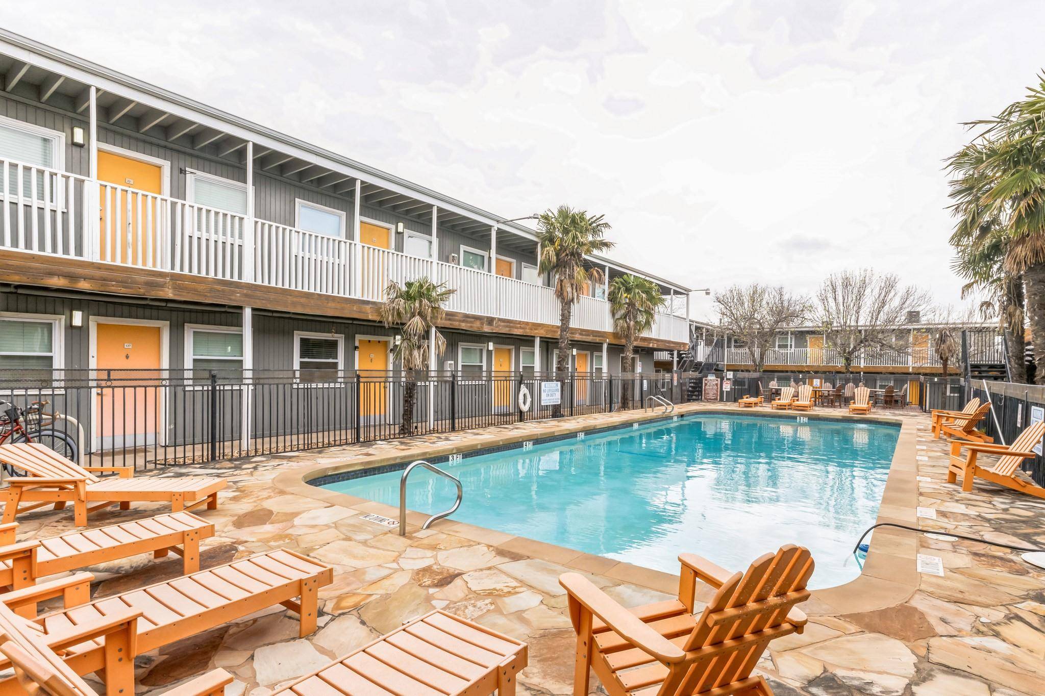 Austin, TX 78722,2401 Manor RD #202