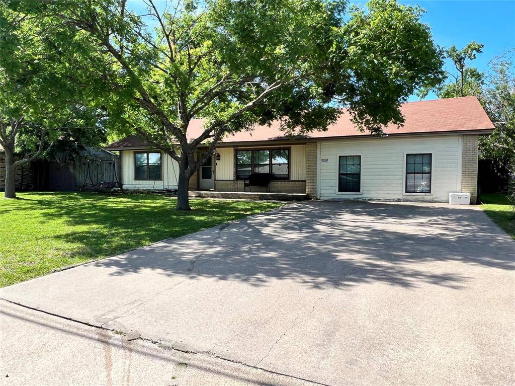 Cameron, TX 76520,205 E 21st ST