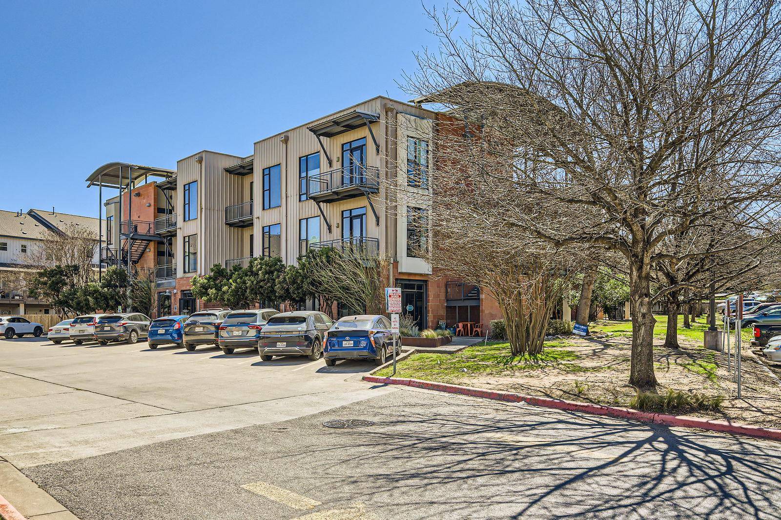 Austin, TX 78704,2525 Lamar BLVD #215