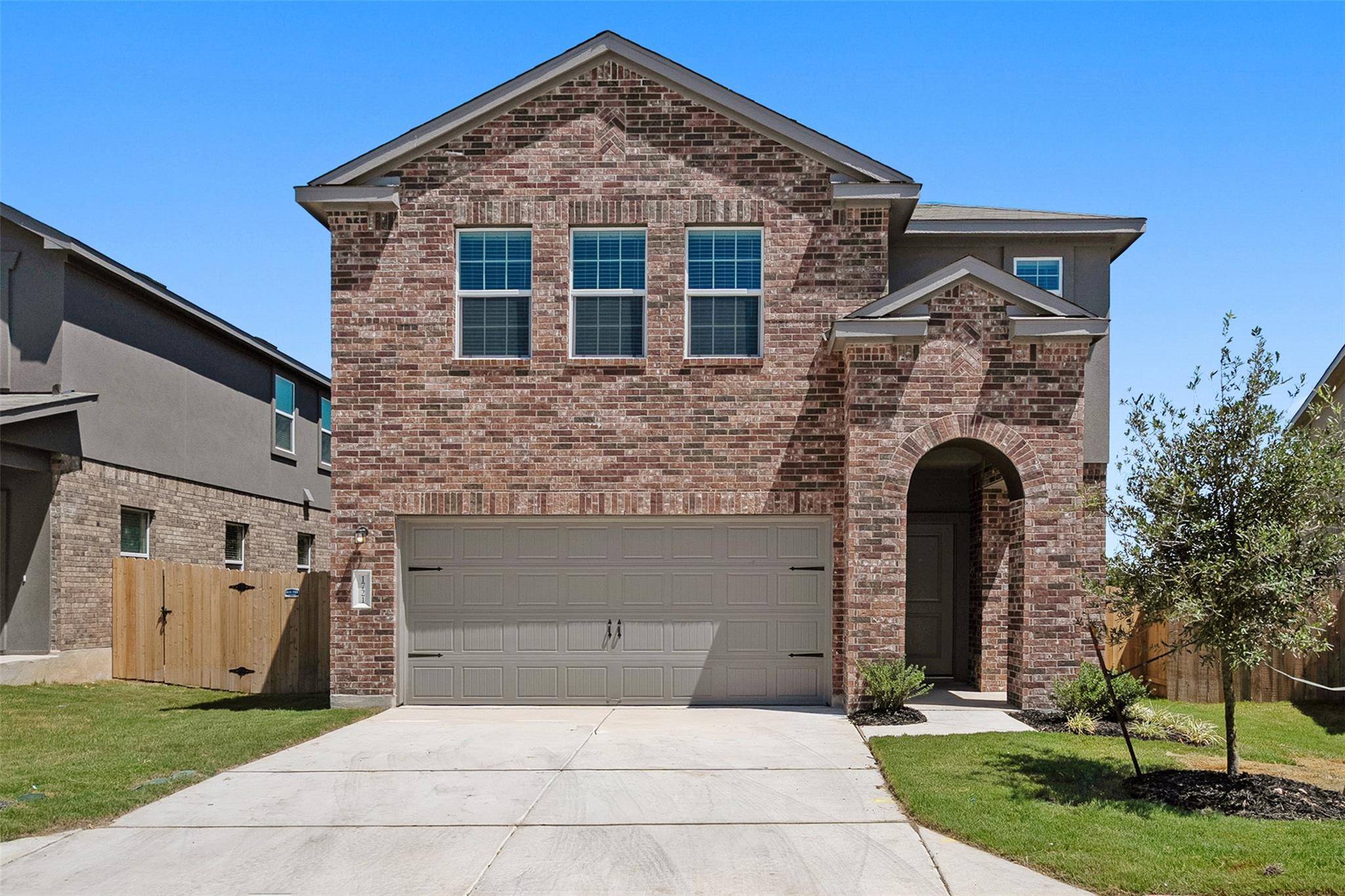 Georgetown, TX 78628,1721 Roaming Oak BND