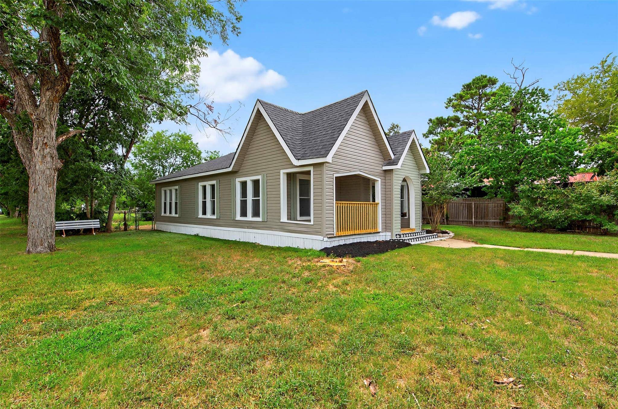 Caldwell, TX 77836,1001 North Banks ST