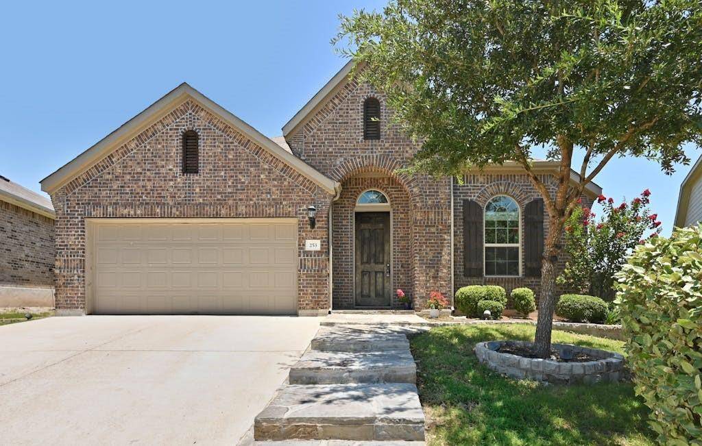 Buda, TX 78610,253 Joseph DR