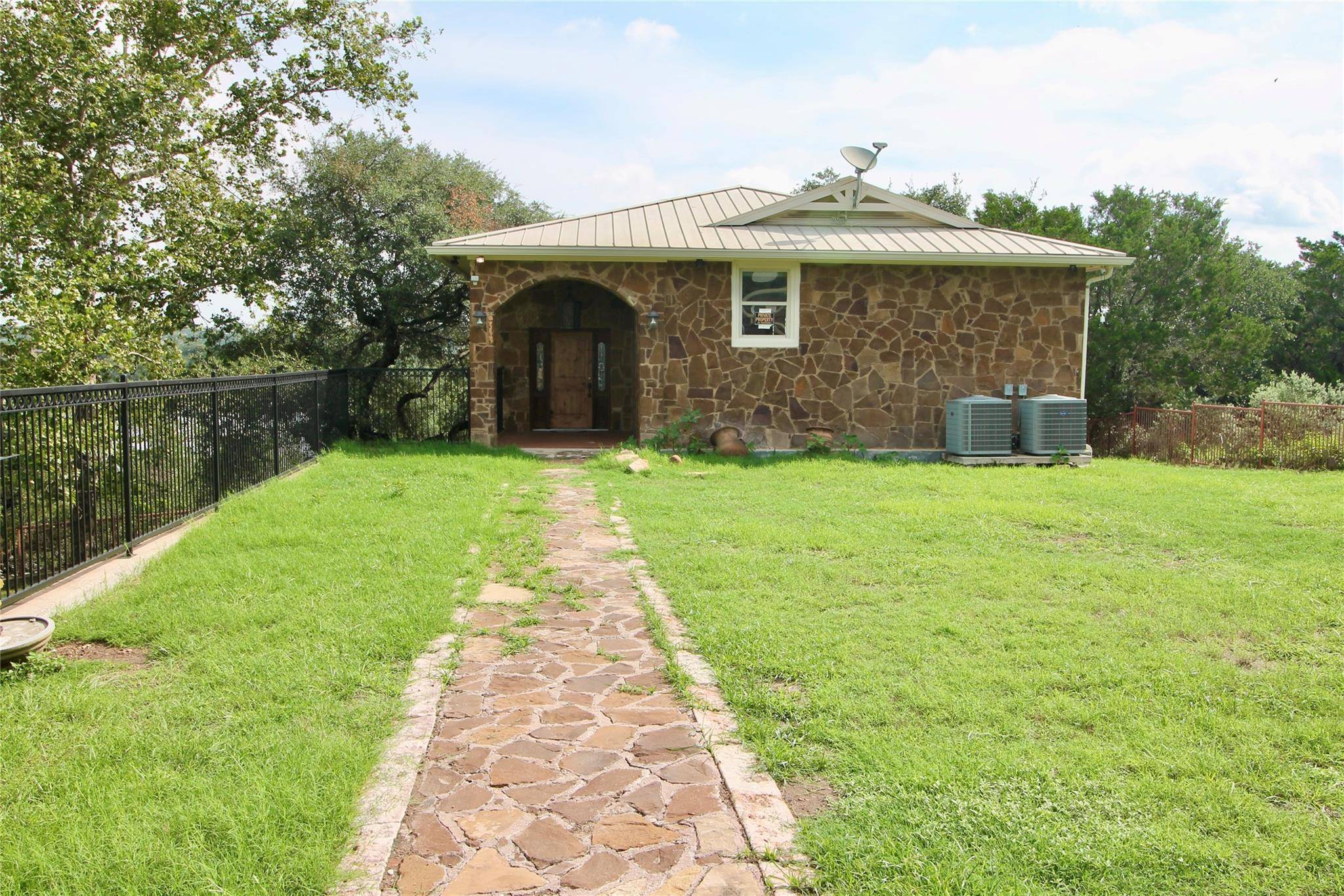 Spicewood, TX 78669,20700 E Lakeshore DR