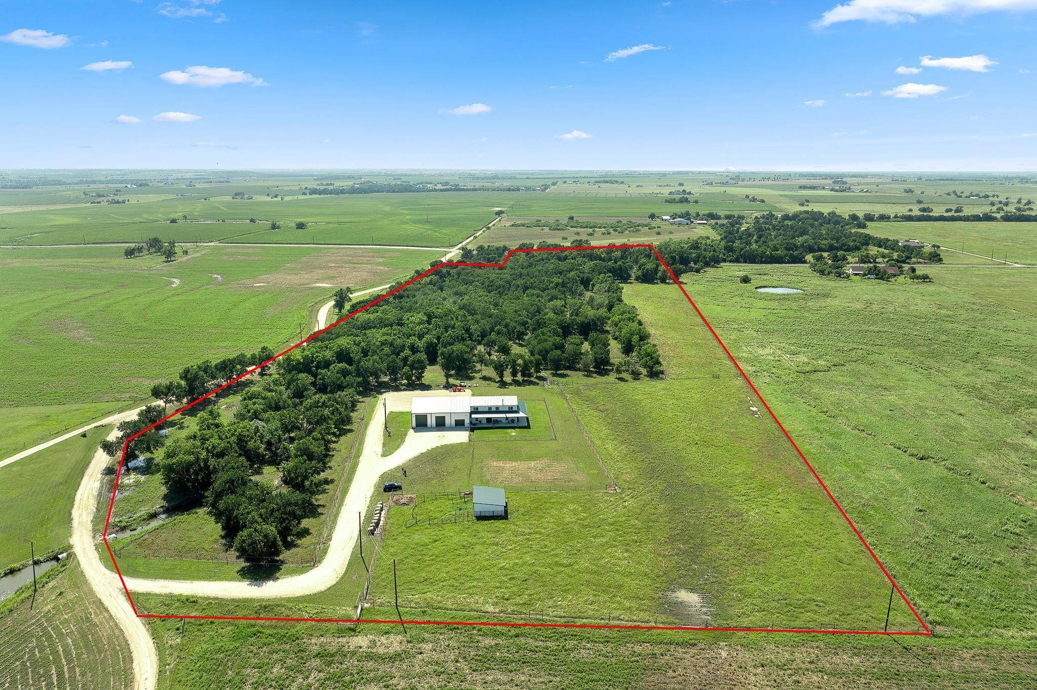 Thorndale, TX 76577,463 County Road 436