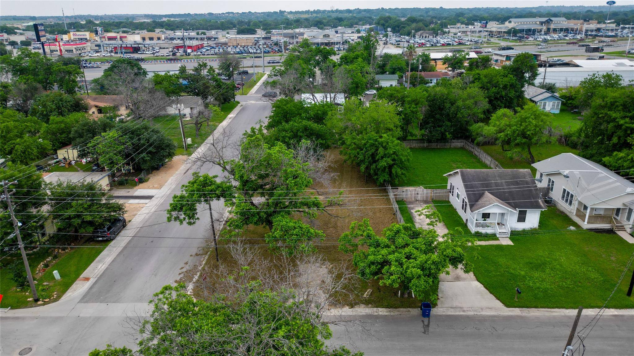 New Braunfels, TX 78130,211 W Merriweather ST