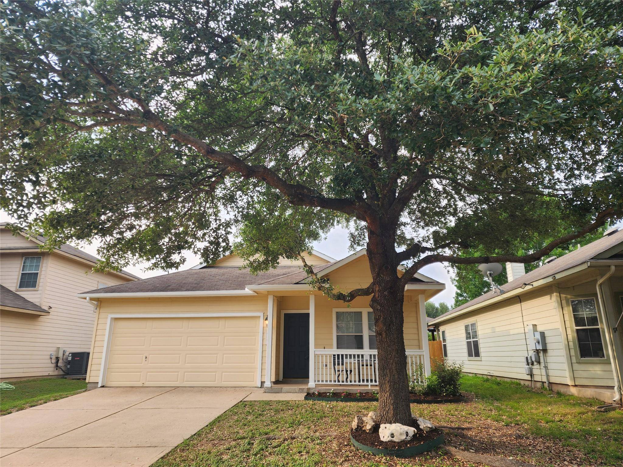 Austin, TX 78744,9403 Brandts Wood ST
