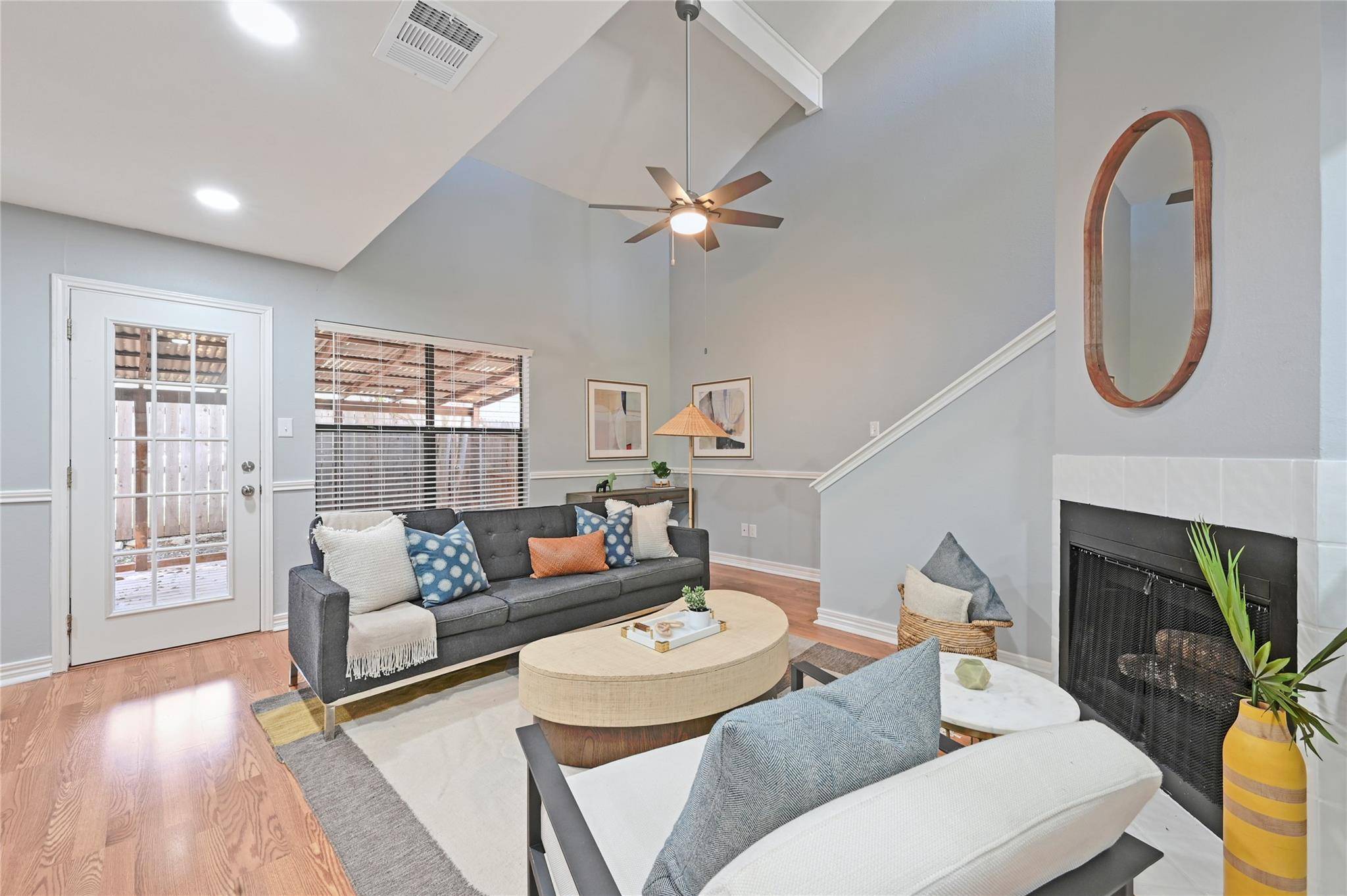 Austin, TX 78745,512 Eberhart LN #303
