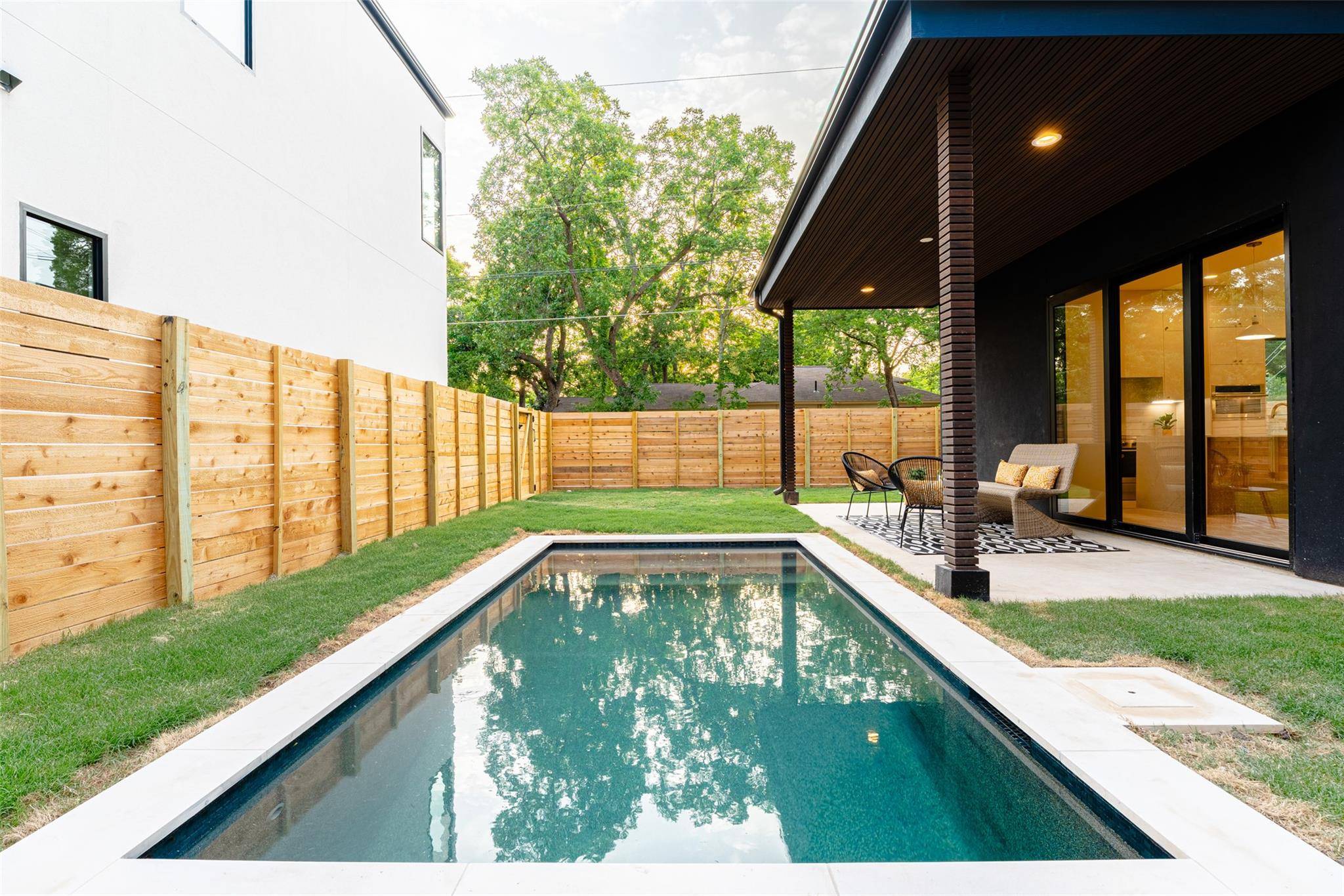 Austin, TX 78702,2301 Canterbury