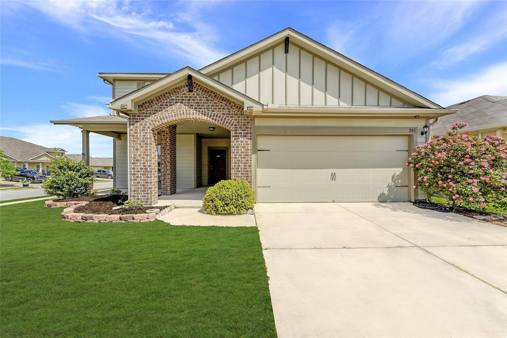 Hutto, TX 78634,201 Garcitas Creek LN