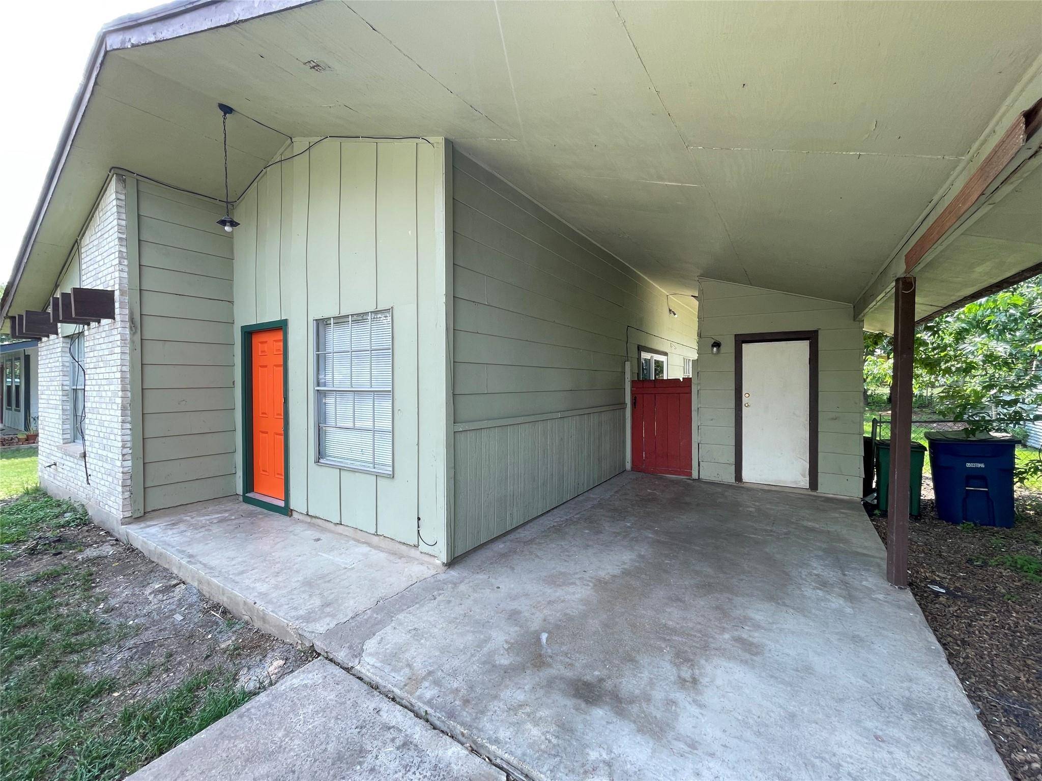 Austin, TX 78745,5900 Glen Meadow DR