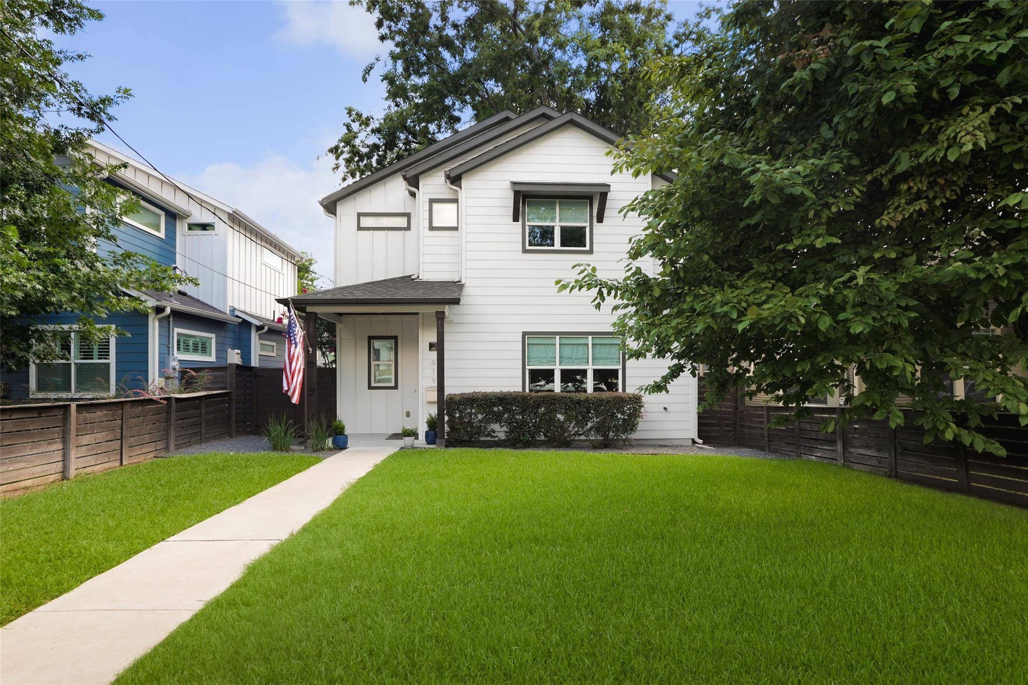 Austin, TX 78751,919 E 50th ST