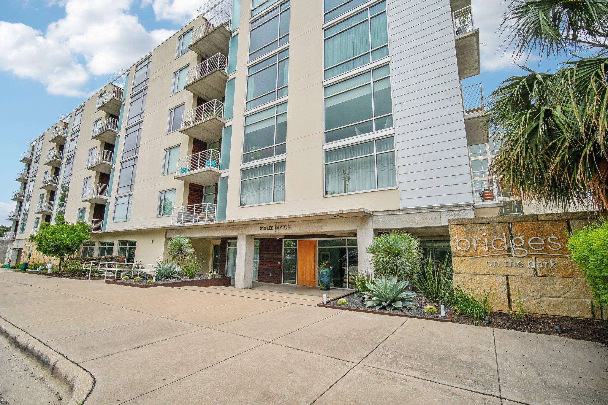 Austin, TX 78704,210 Lee Barton DR #311