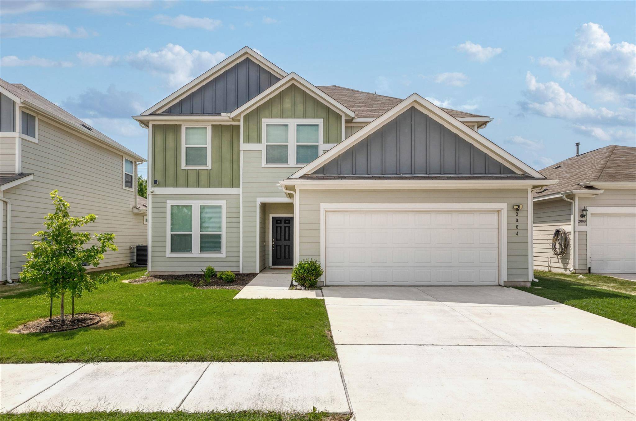 Austin, TX 78725,2004 Rinker Ranch DR