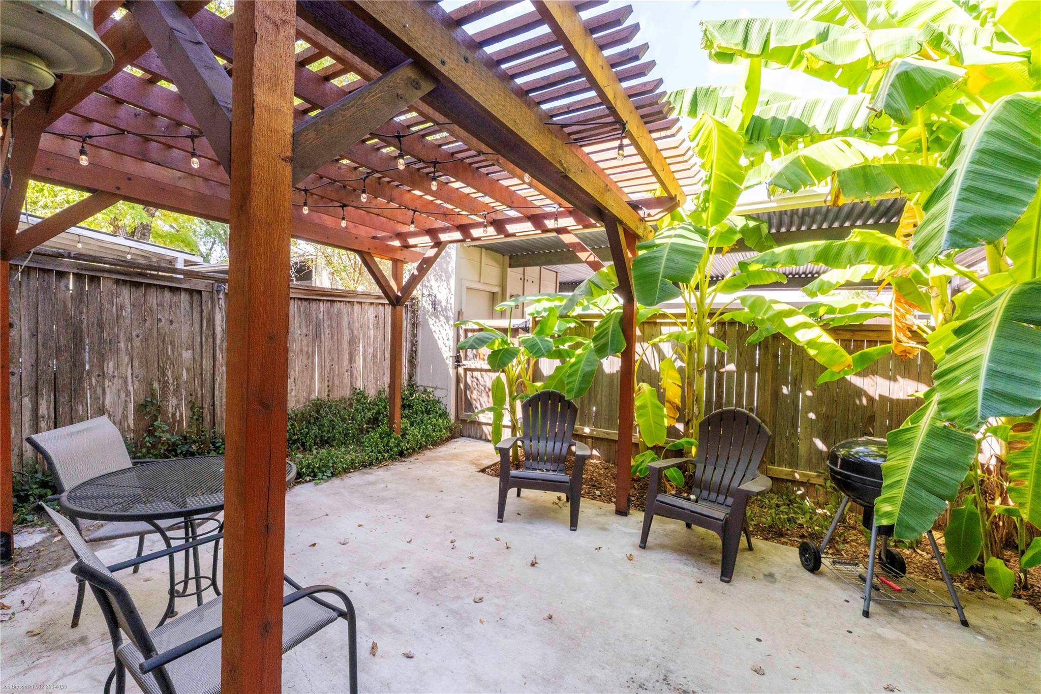 Austin, TX 78752,1833 Coronado Hills DR