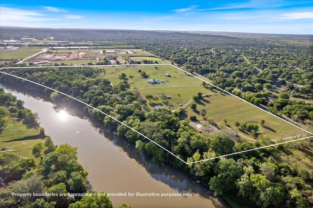 Bastrop, TX 78602,1218 Lovers LN
