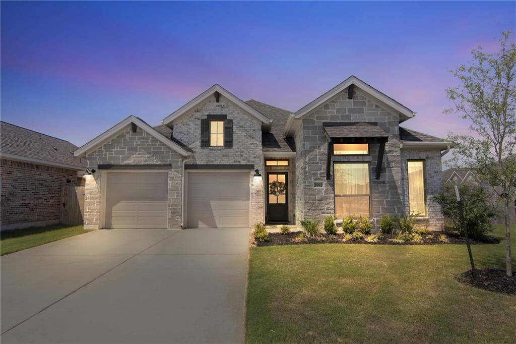 Seguin, TX 78155,2992 Grove WAY