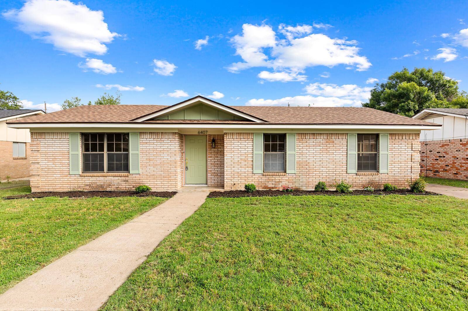Waco, TX 76710,6407 Landmark DR