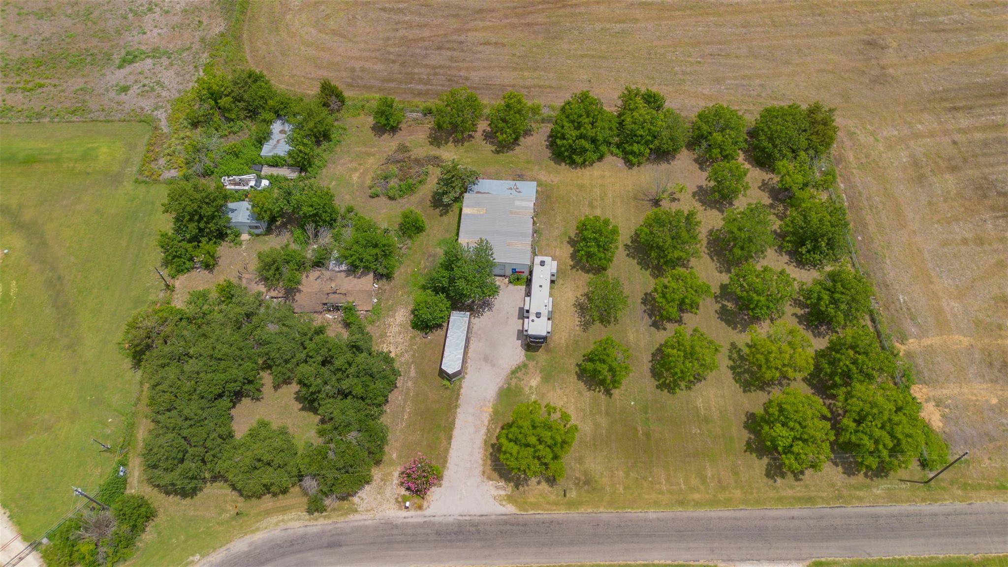 Thorndale, TX 76577,2101 County Road 425 HWY