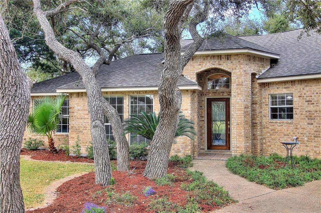 Rockport, TX 78382,210 Doral