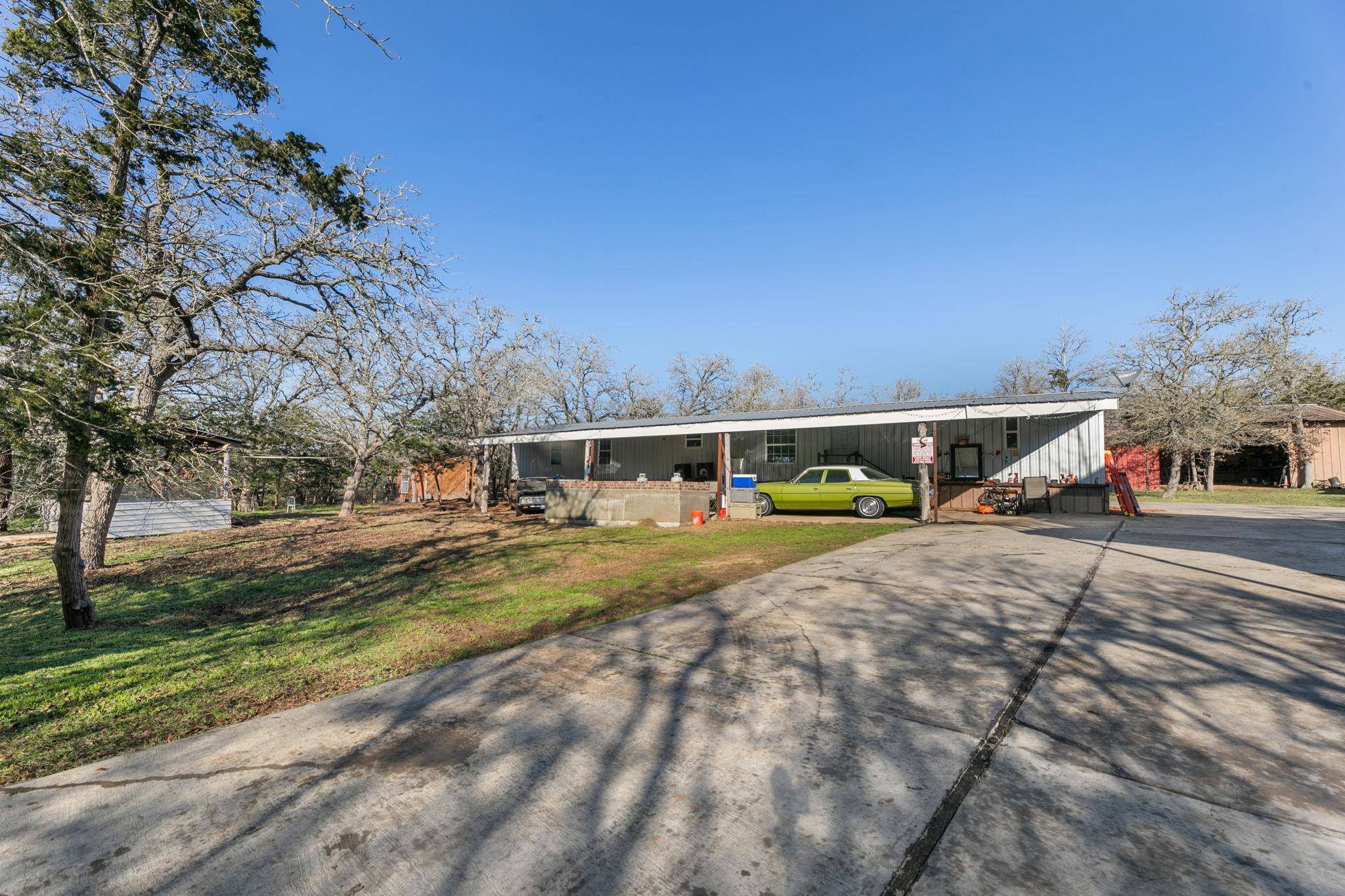 Cedar Creek, TX 78612,379 Texas Oak DR