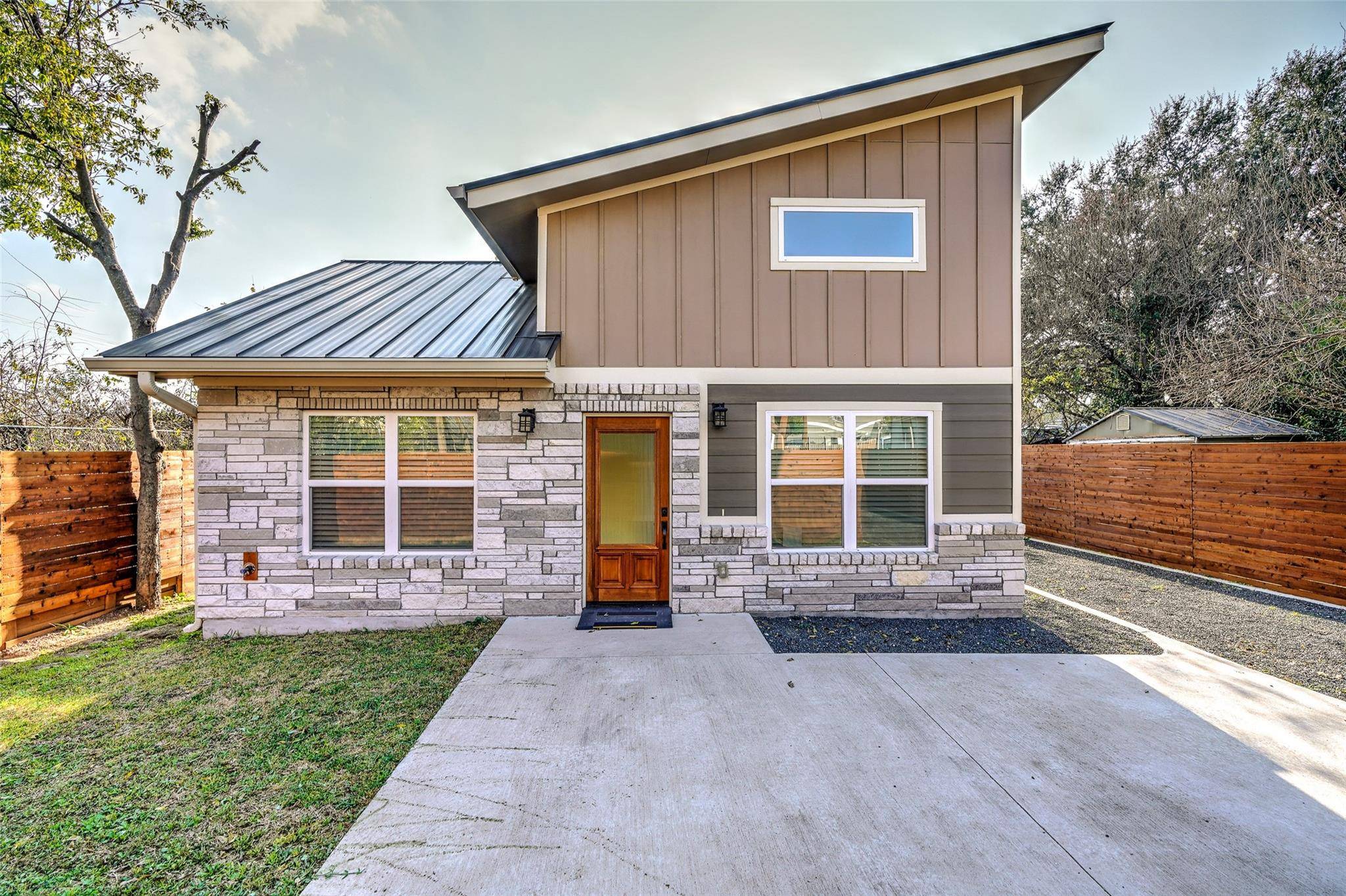 Austin, TX 78752,705 Blackson Ave #2