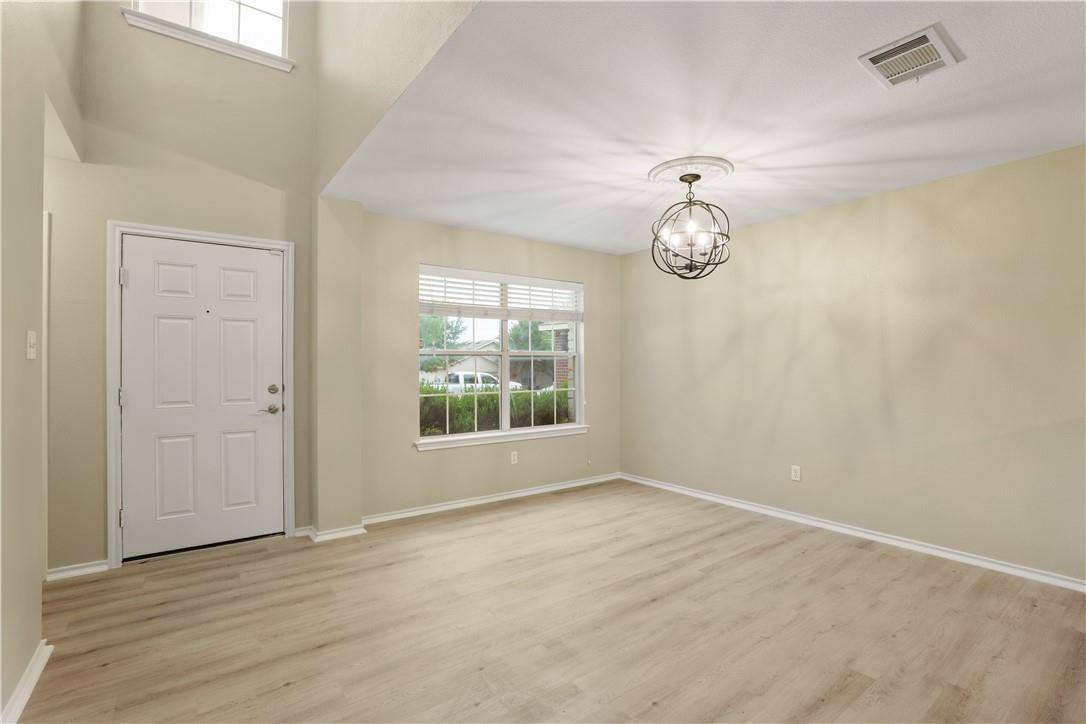 Buda, TX 78610,299 Brandons WAY