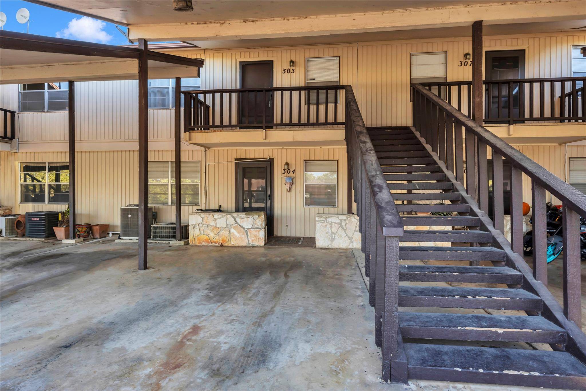 Horseshoe Bay, TX 78657,1206 Hi Stirrup #305