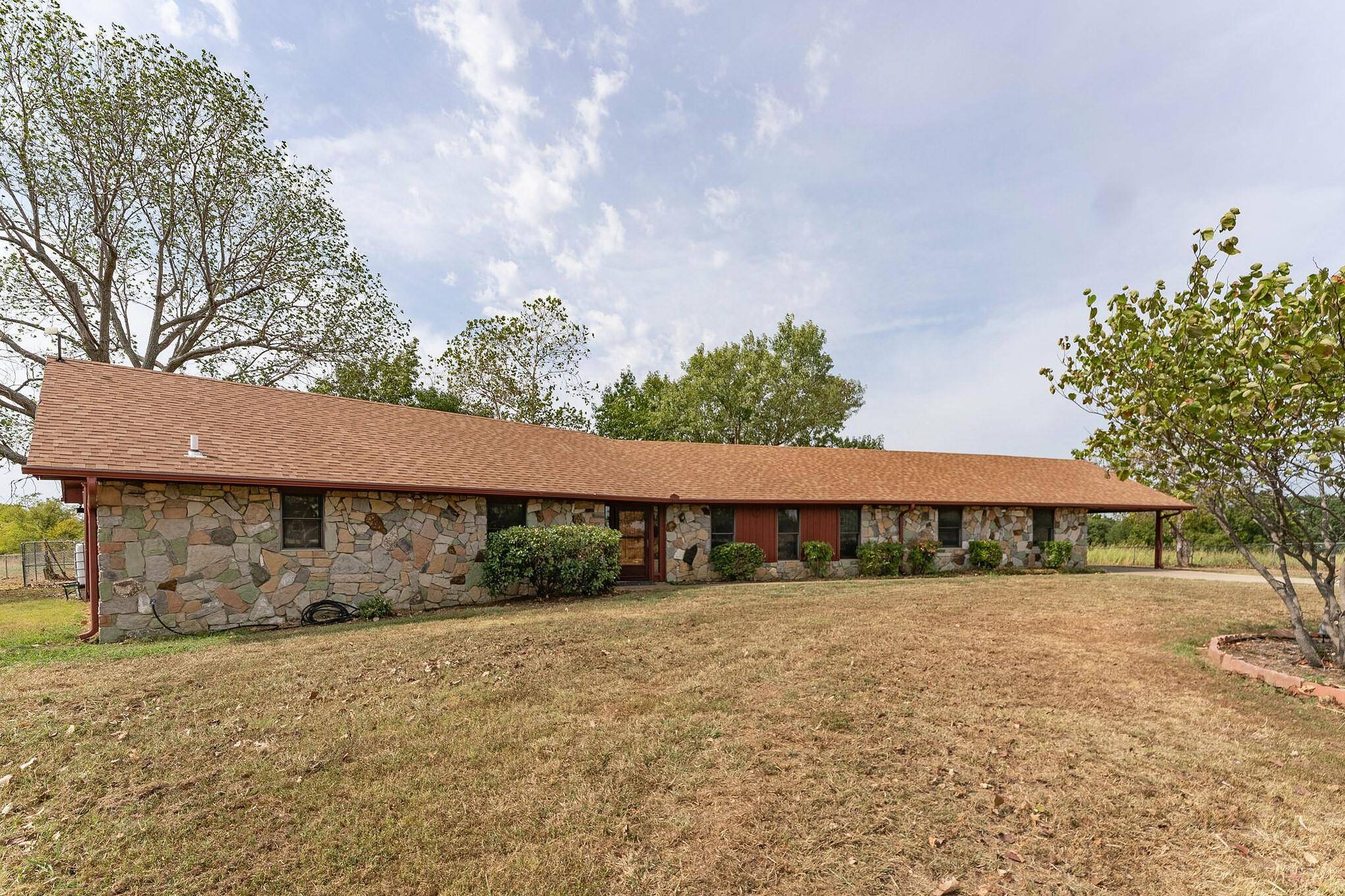 Out Of State, TX 74701,2804 S Roberta RD