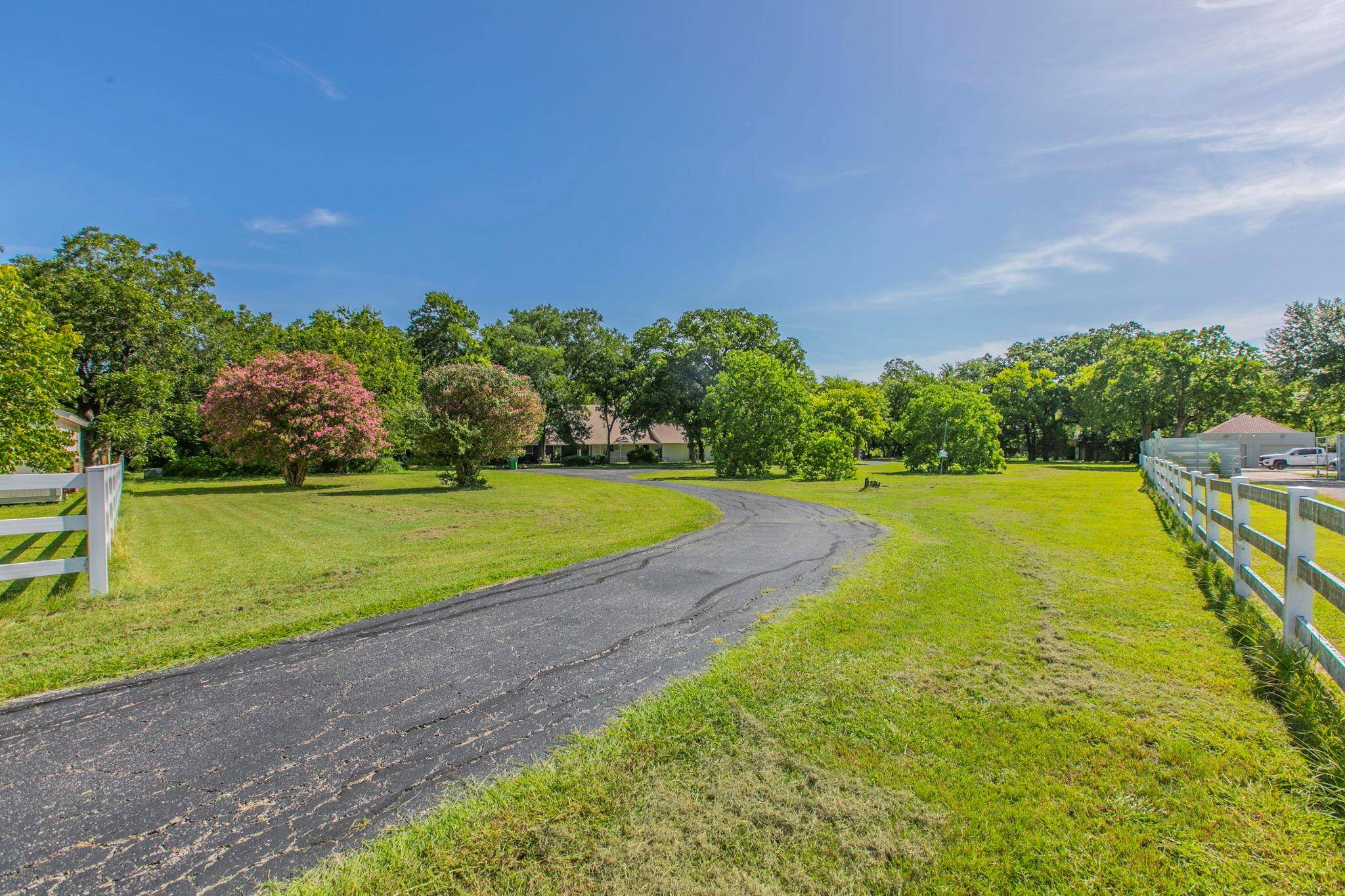 Round Rock, TX 78681,1905 Great Oaks DR