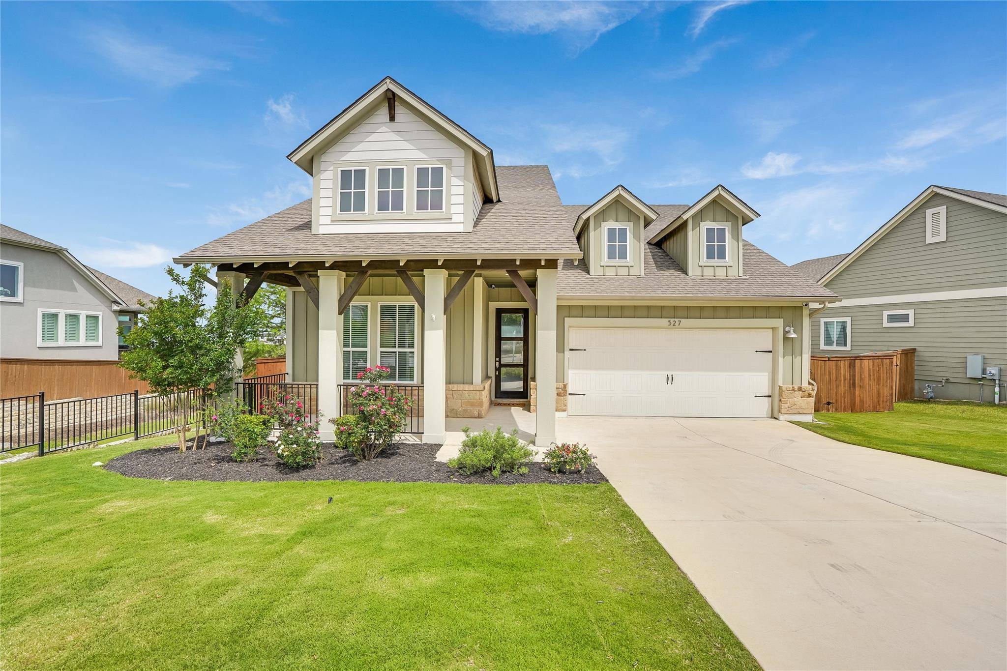 Dripping Springs, TX 78620,527 Dayridge DR