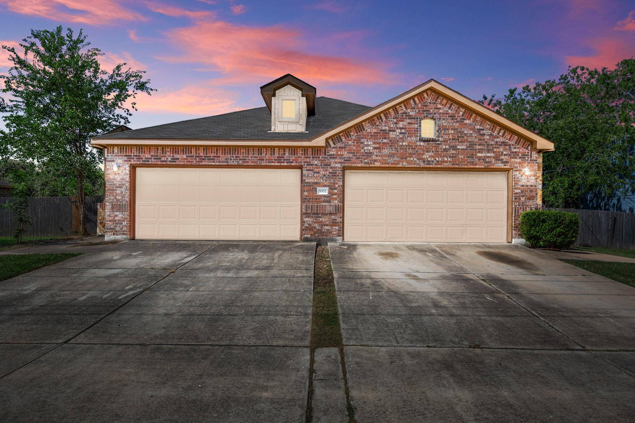 Georgetown, TX 78628,3002 Whisper Oaks LN