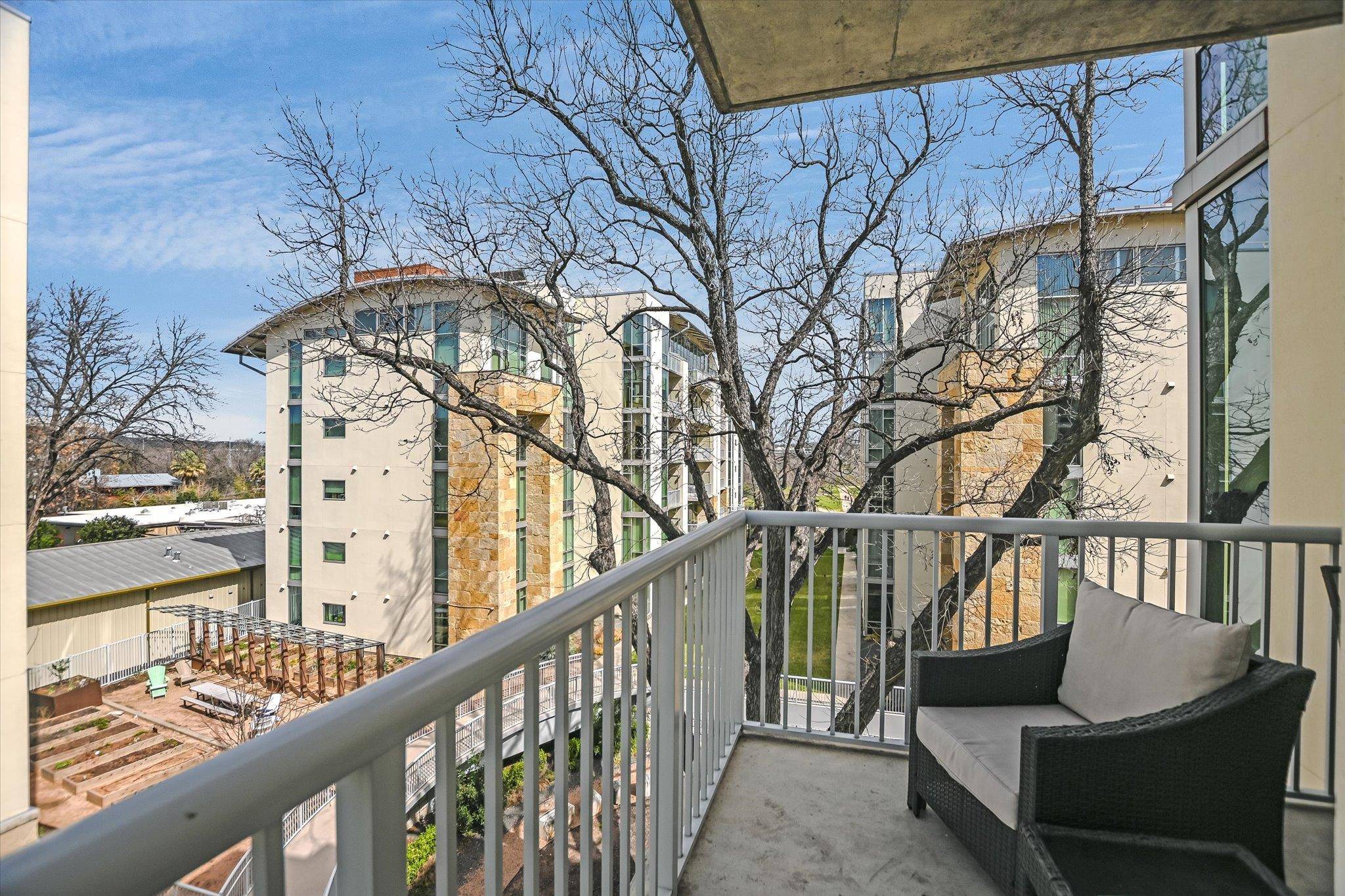Austin, TX 78704,1600 Barton Springs RD #4401