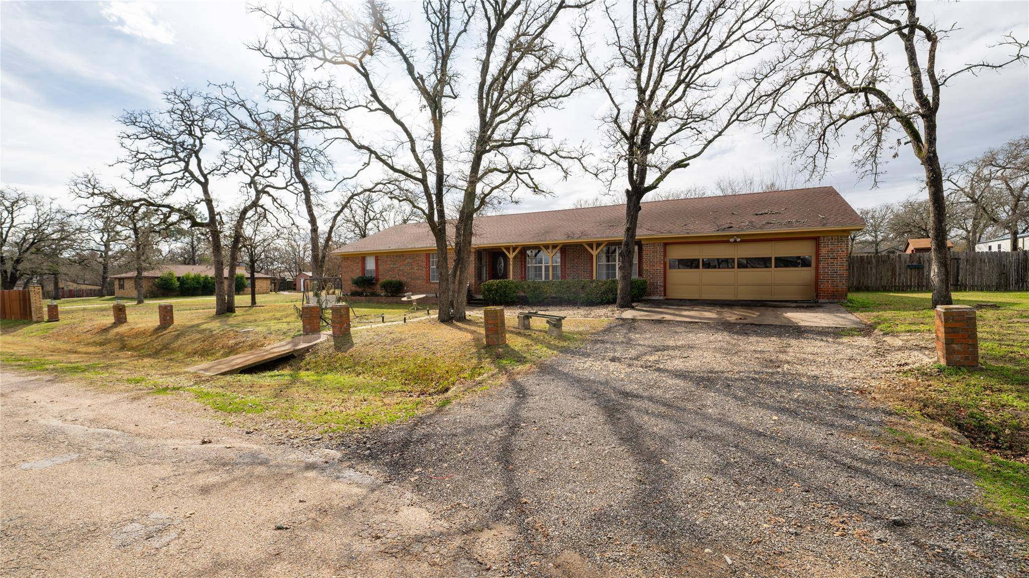 Rockdale, TX 76567,159 Oak Park One