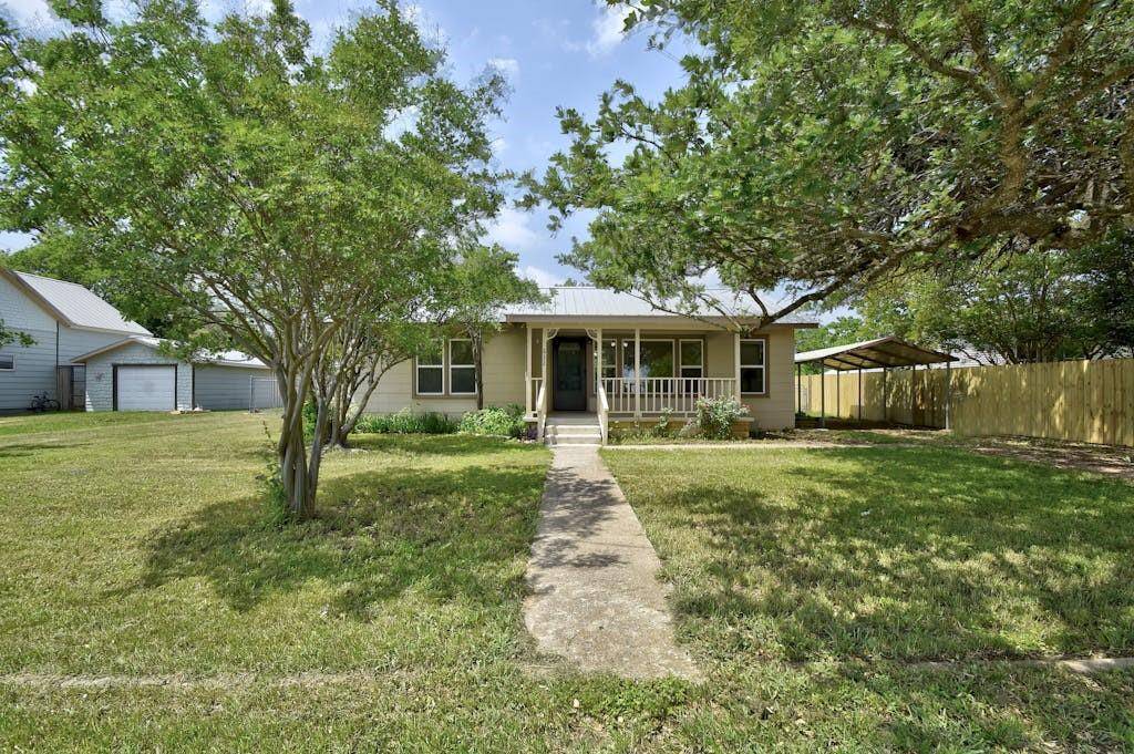 Blanco, TX 78606,632 Academy ST