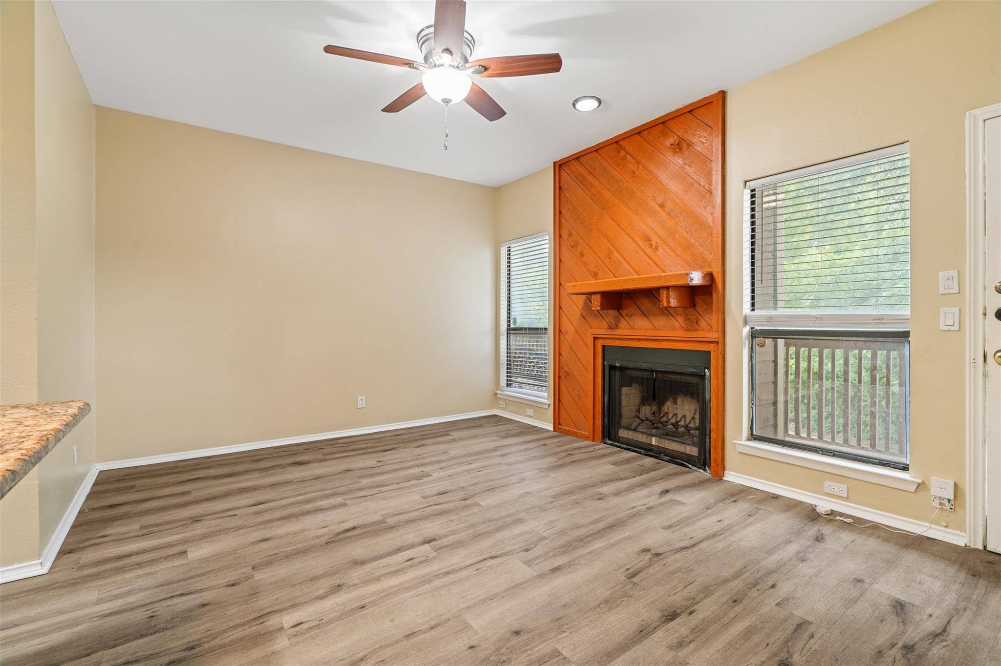 Austin, TX 78705,612 Park PL #204
