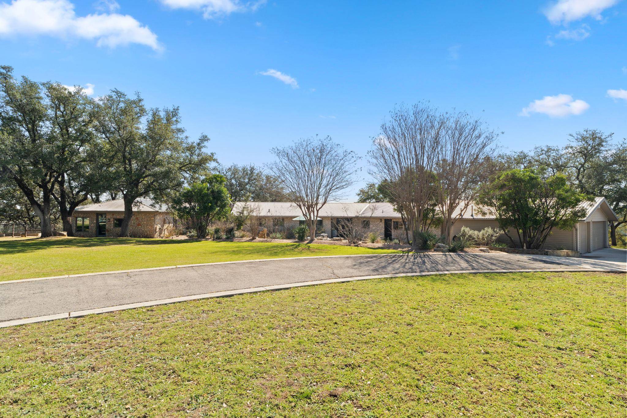 Spicewood, TX 78669,2910 Fall Creek RD