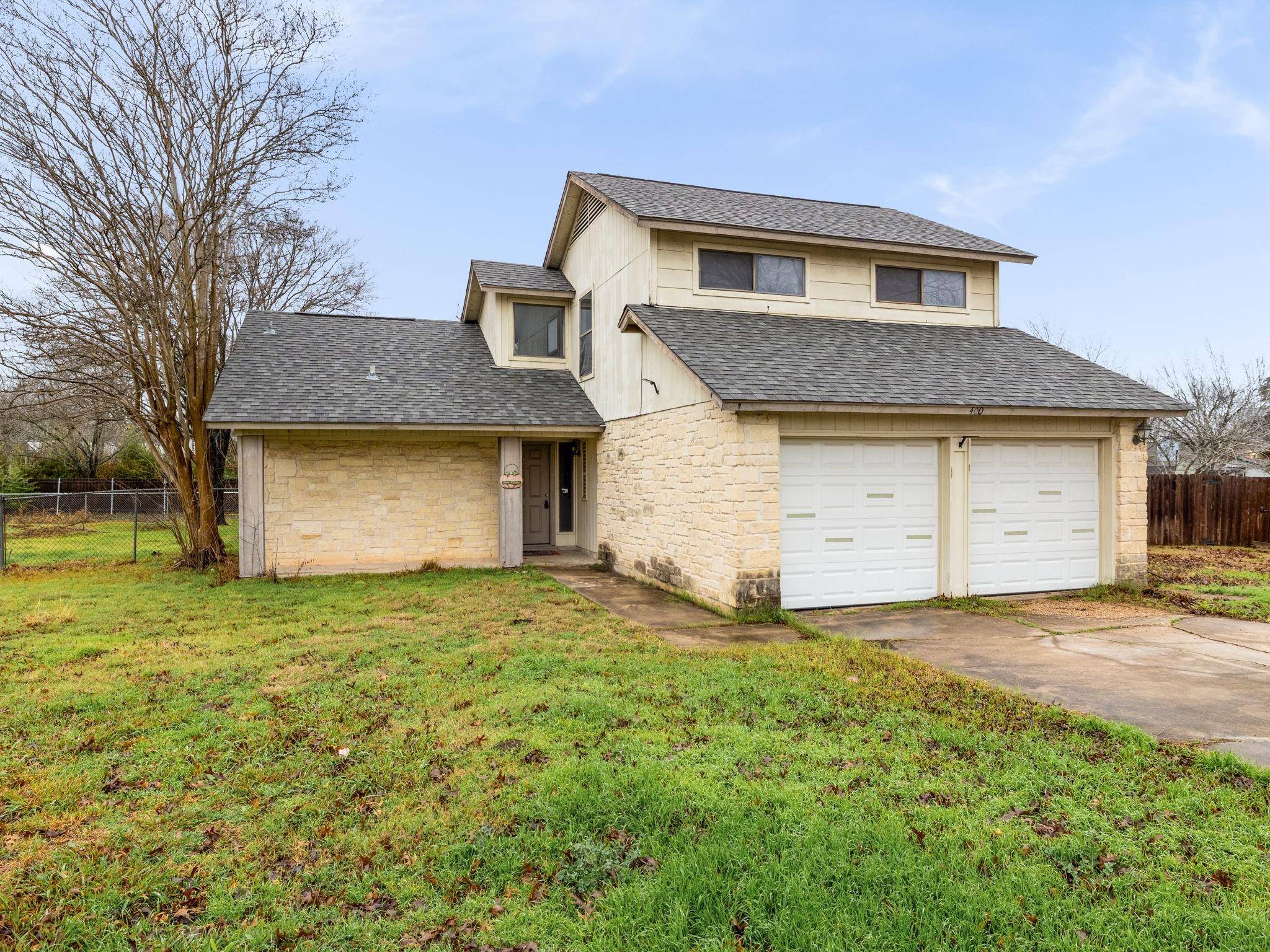 Buda, TX 78610,400 El Secreto ST