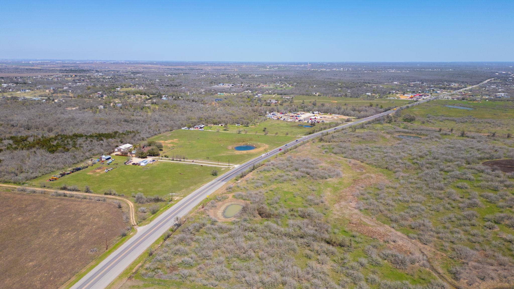 Dale, TX 78640,19351 Camino Real