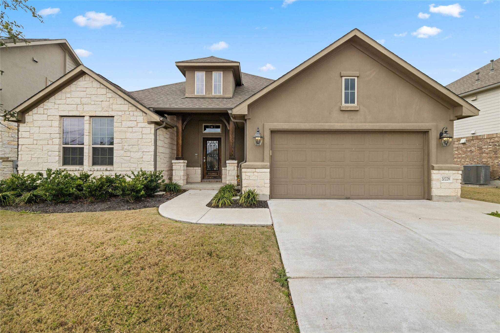 Pflugerville, TX 78660,20228 Crested Caracara LN
