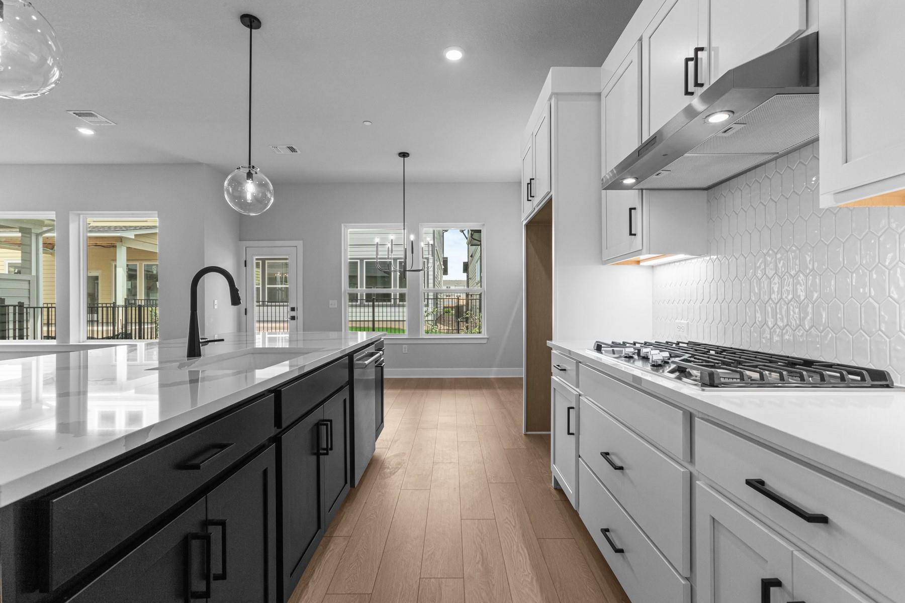 Austin, TX 78744,1040 Brickell LOOP