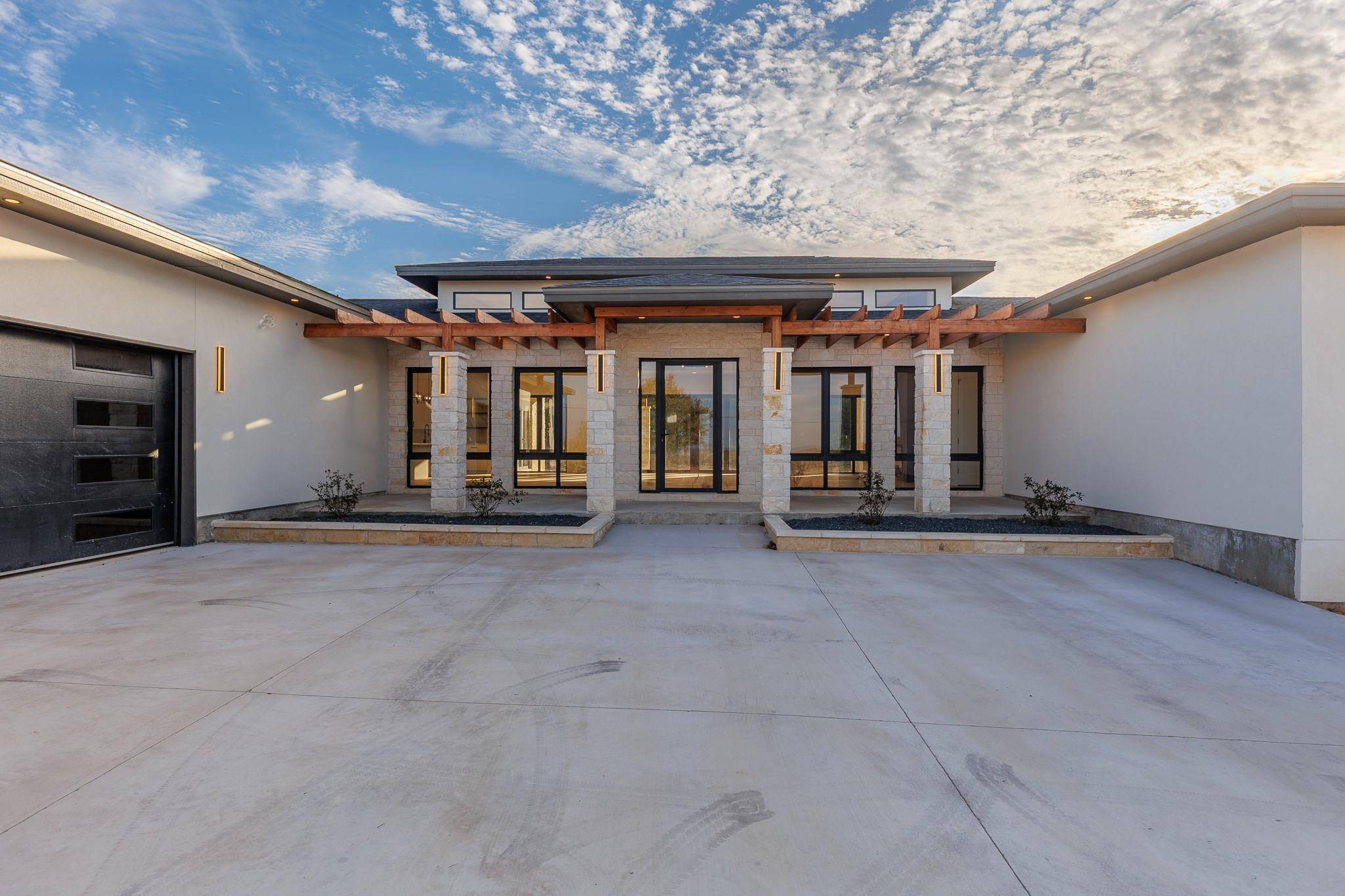 Round Mountain, TX 78663,6425 Ranch Road 962 W