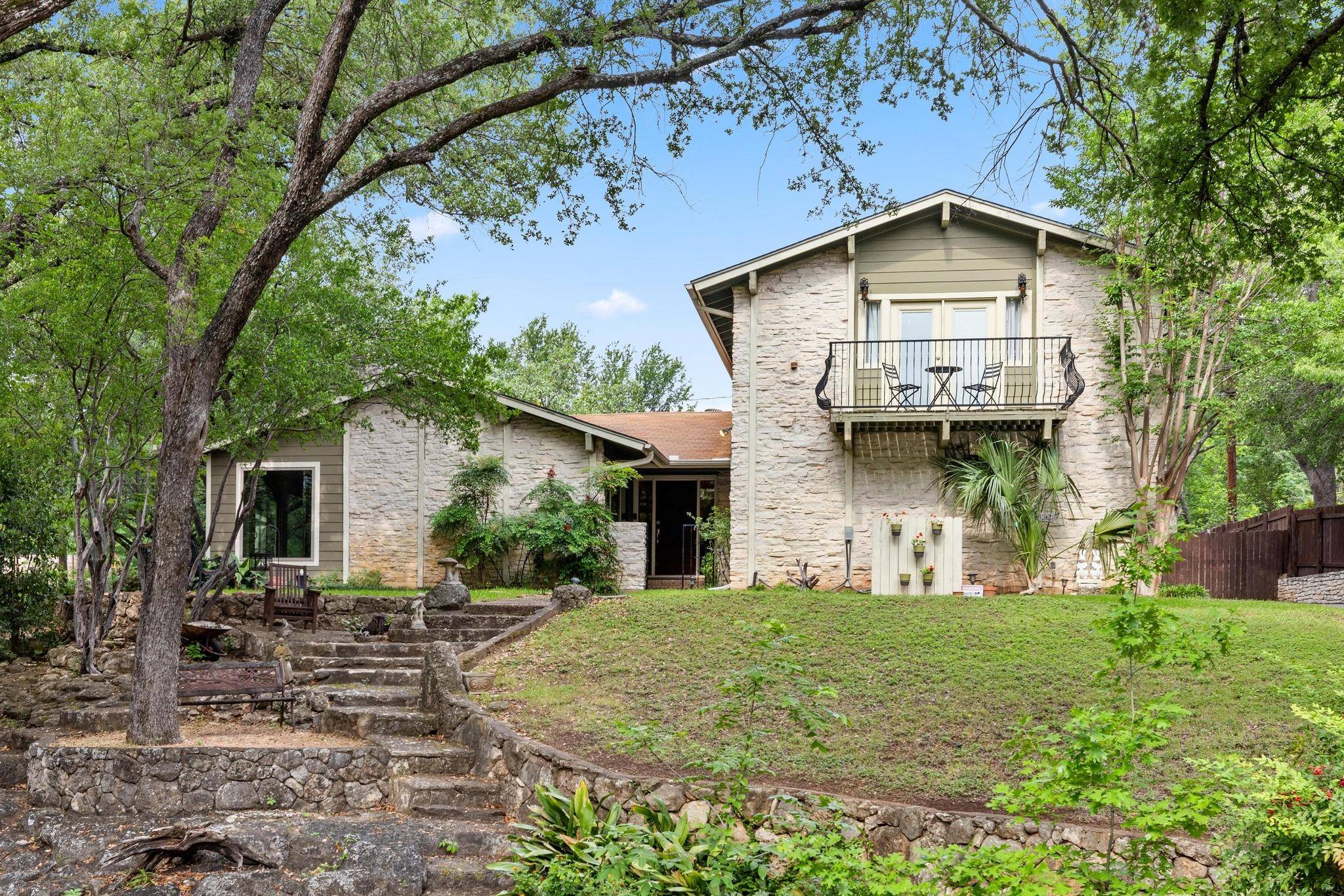 Austin, TX 78750,7504 Creekbluff DR